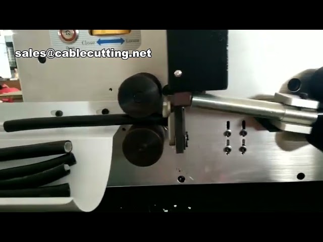Mesin Pemotong dan Pengupas Kabel Otomatis 50 mm² - Alat Industri Presisi Tinggi
