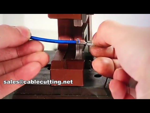 Mesin Crimping Terminal OTP Kustom dengan Bagian Stamping, U Die, dan Cetakan Press Hidrolik