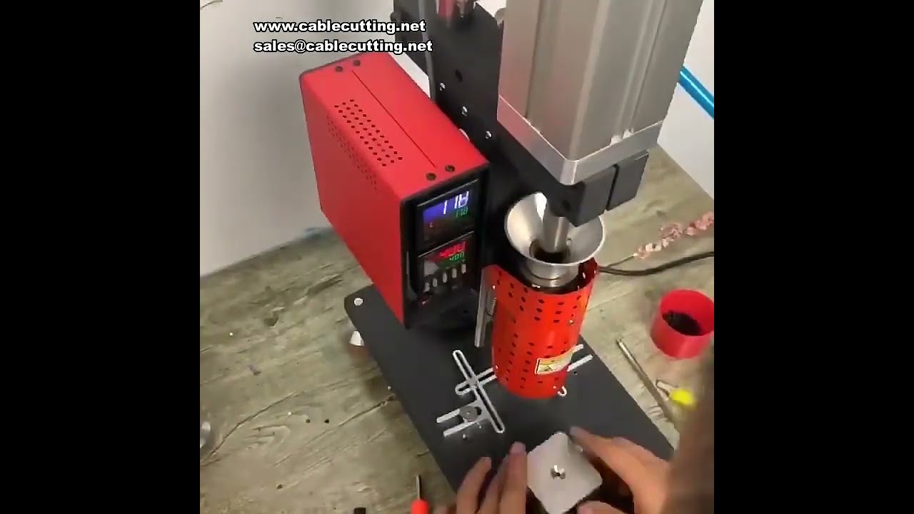 Mesin Injection Molding Pneumatik Semi Otomatis 100G untuk Headphone, Kabel Daya, dan Steker USB