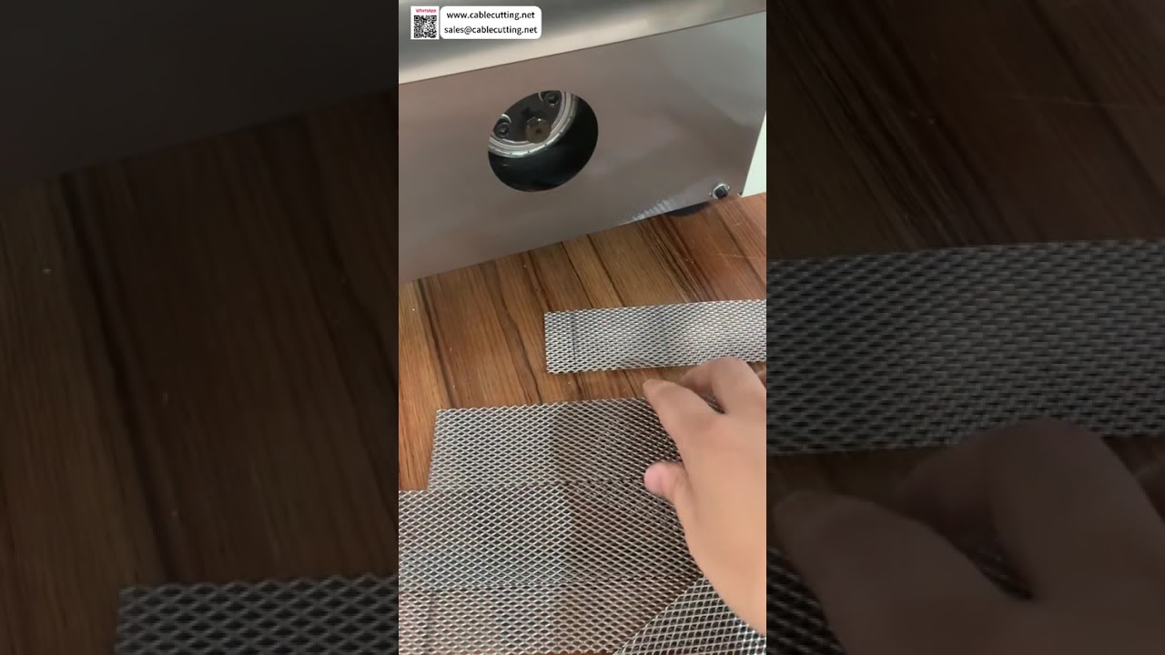 Mesin Pemotong Lembaran Mesh Stainless Steel Presisi Tinggi untuk Manufaktur